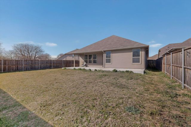 625 Hogan Drive, Denton, TX 76210