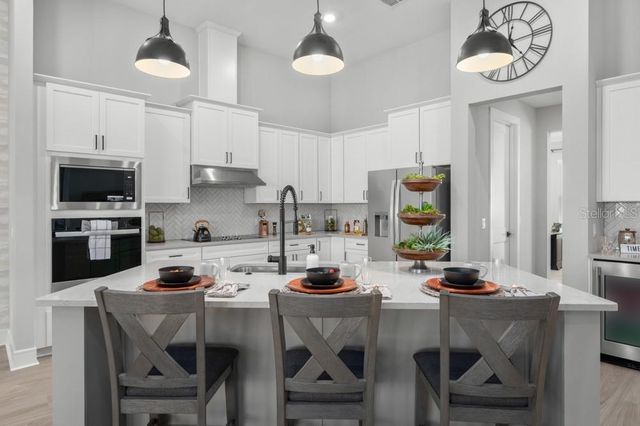 3832 SADDLE HILL TRAIL, Fruitland Park, FL 34731