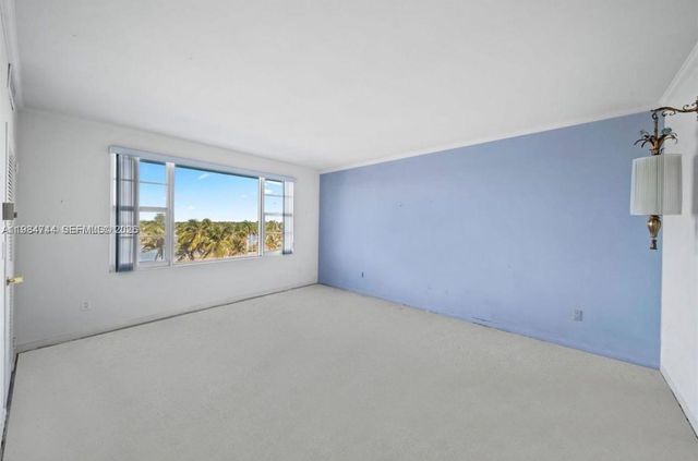 5255 Collins Ave 5J, Miami Beach, FL 33140