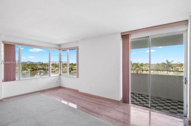 5255 Collins Ave 5J, Miami Beach, FL 33140