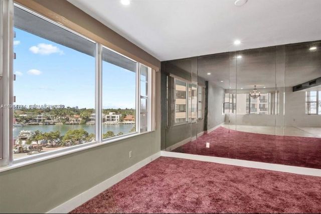 5255 Collins Ave 5J, Miami Beach, FL 33140