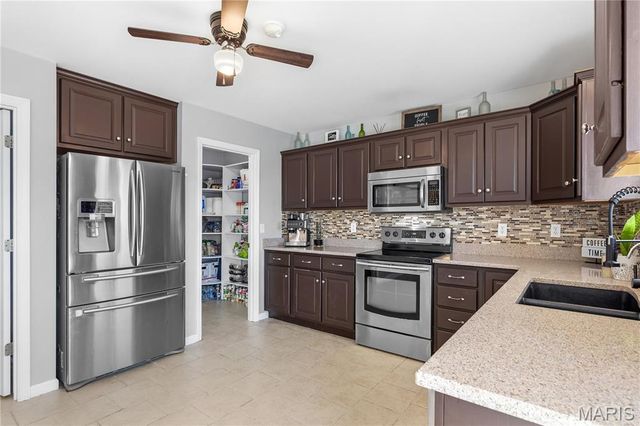 221 Osage Avenue, Troy, MO 63379