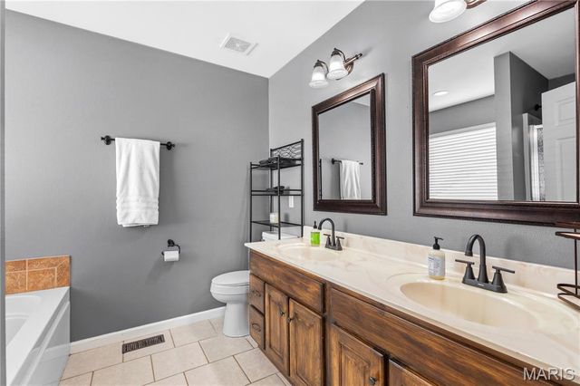 221 Osage Avenue, Troy, MO 63379