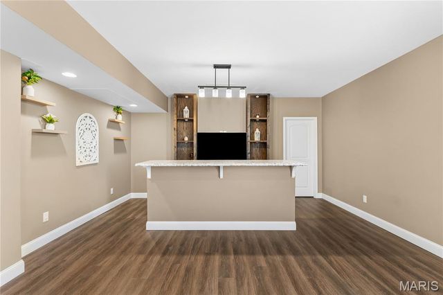 221 Osage Avenue, Troy, MO 63379