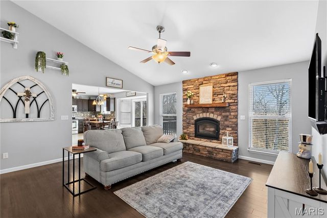 221 Osage Avenue, Troy, MO 63379