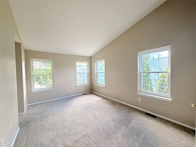 15 Kendal Lane, Middletown, NY 10940