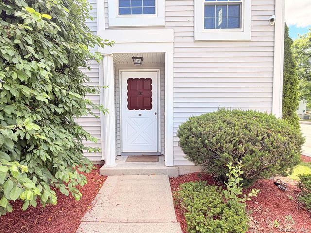 15 Kendal Lane, Middletown, NY 10940