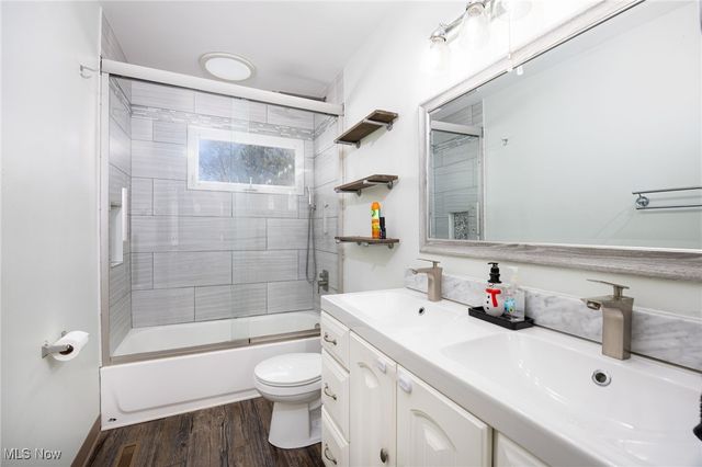 2293 Wickley Avenue, Stow, OH 44224