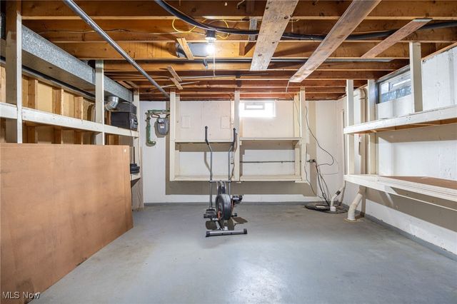 2293 Wickley Avenue, Stow, OH 44224