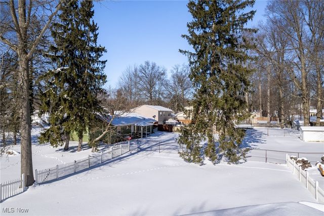 2293 Wickley Avenue, Stow, OH 44224