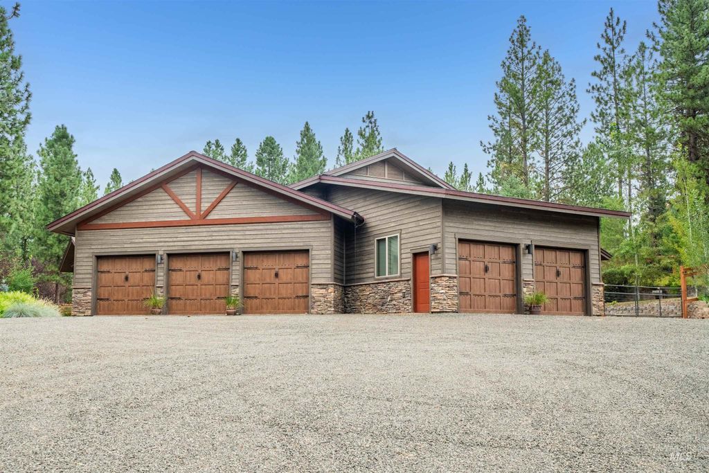 2755 West Pine Dr, New Meadows, ID 83654