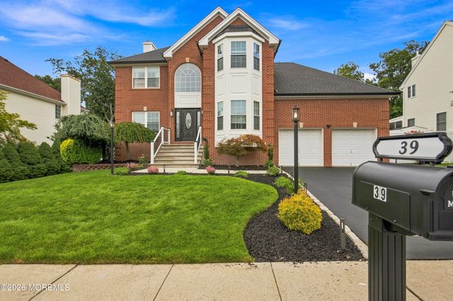 39 Violet Circle, Howell, NJ 07731