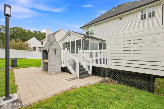 39 Violet Circle, Howell, NJ 07731