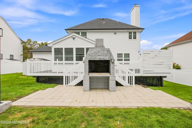 39 Violet Circle, Howell, NJ 07731