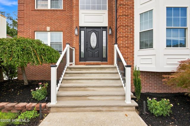 39 Violet Circle, Howell, NJ 07731