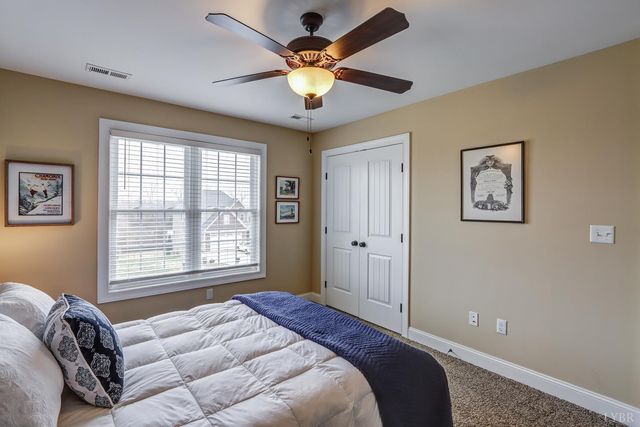 1090 Autumn Run Drive, Forest, VA 24551