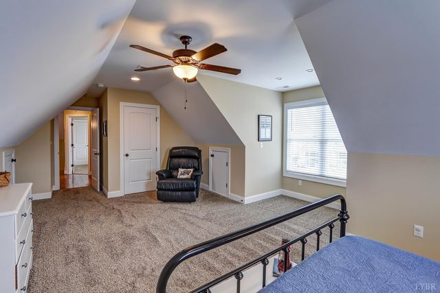 1090 Autumn Run Drive, Forest, VA 24551