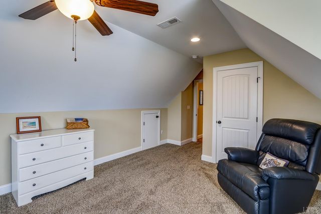 1090 Autumn Run Drive, Forest, VA 24551