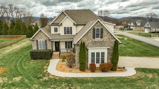 1090 Autumn Run Drive, Forest, VA 24551