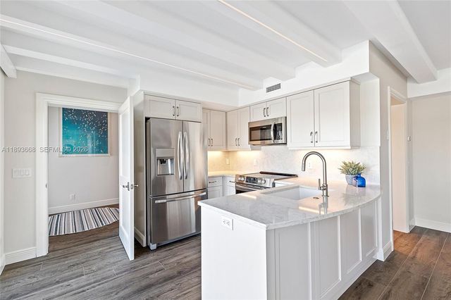 18119 SE Federal Highway, Jupiter, FL 33469