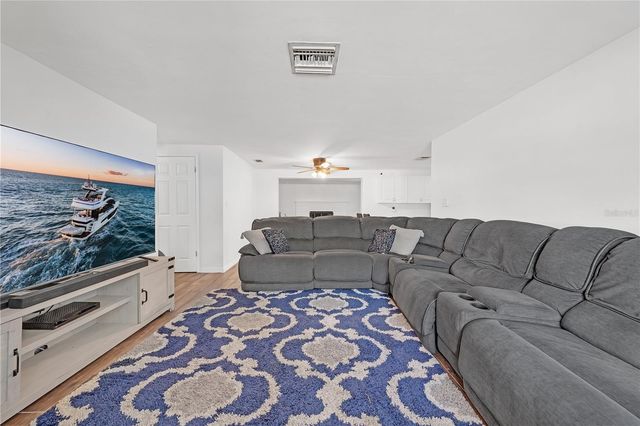 1414 WHITEHALL LANE, Holiday, FL 34691