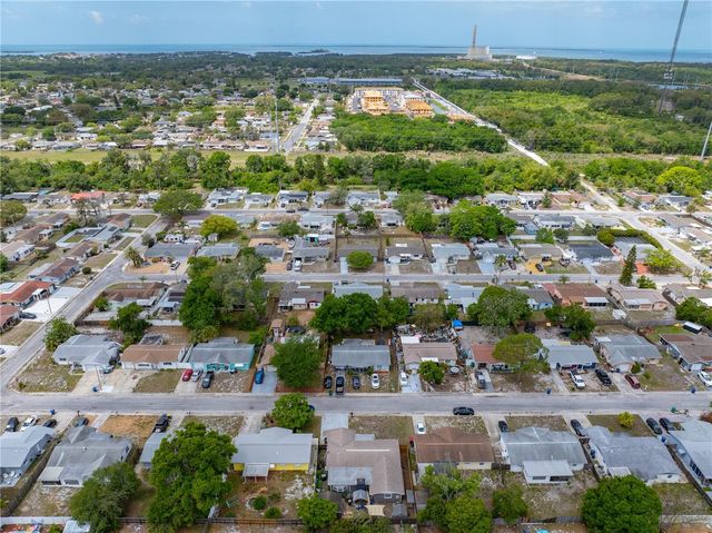 1414 WHITEHALL LANE, Holiday, FL 34691