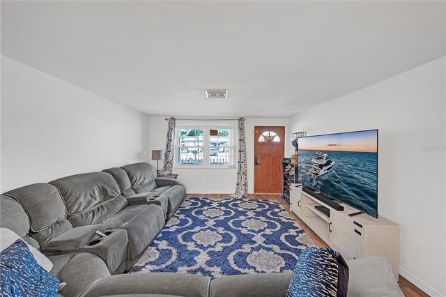 1414 WHITEHALL LANE, Holiday, FL 34691