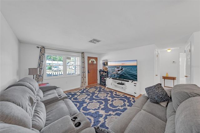 1414 WHITEHALL LANE, Holiday, FL 34691