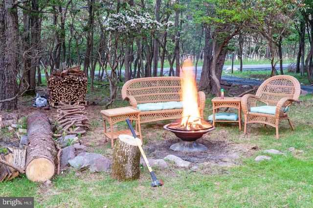 177 ELMWOOD DR, Albrightsville, PA 18210