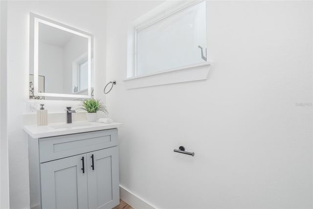 7125 5TH AVENUE N, St Petersburg, FL 33710