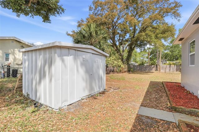 7125 5TH AVENUE N, St Petersburg, FL 33710