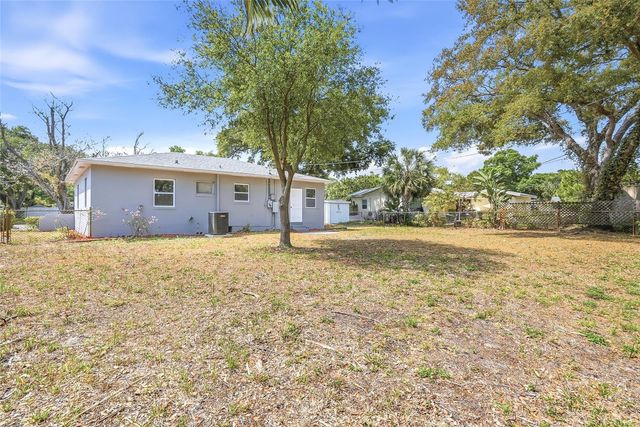 7125 5TH AVENUE N, St Petersburg, FL 33710