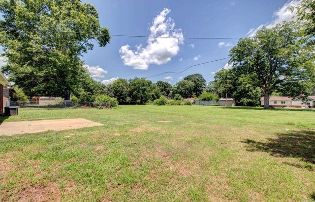 1000A Locust Street, Beebe, AR 72012