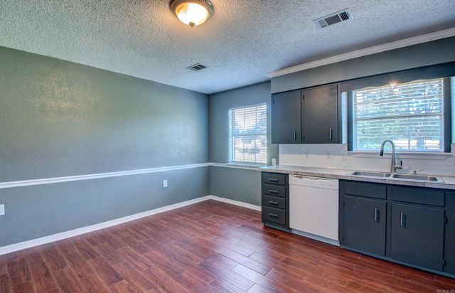 1000A Locust Street, Beebe, AR 72012