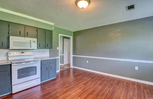 1000A Locust Street, Beebe, AR 72012