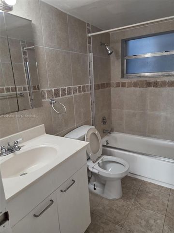 7900 Tatum Waterway Drive 304, Miami Beach, FL 33141
