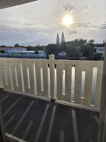 7900 Tatum Waterway Drive 304, Miami Beach, FL 33141