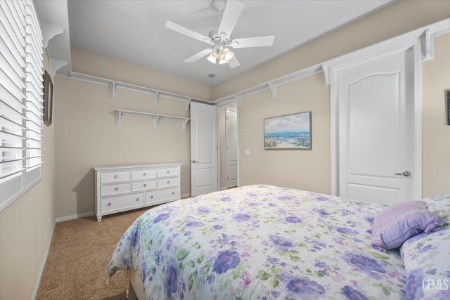 5809 Opal Valley Court, Bakersfield, CA 93306