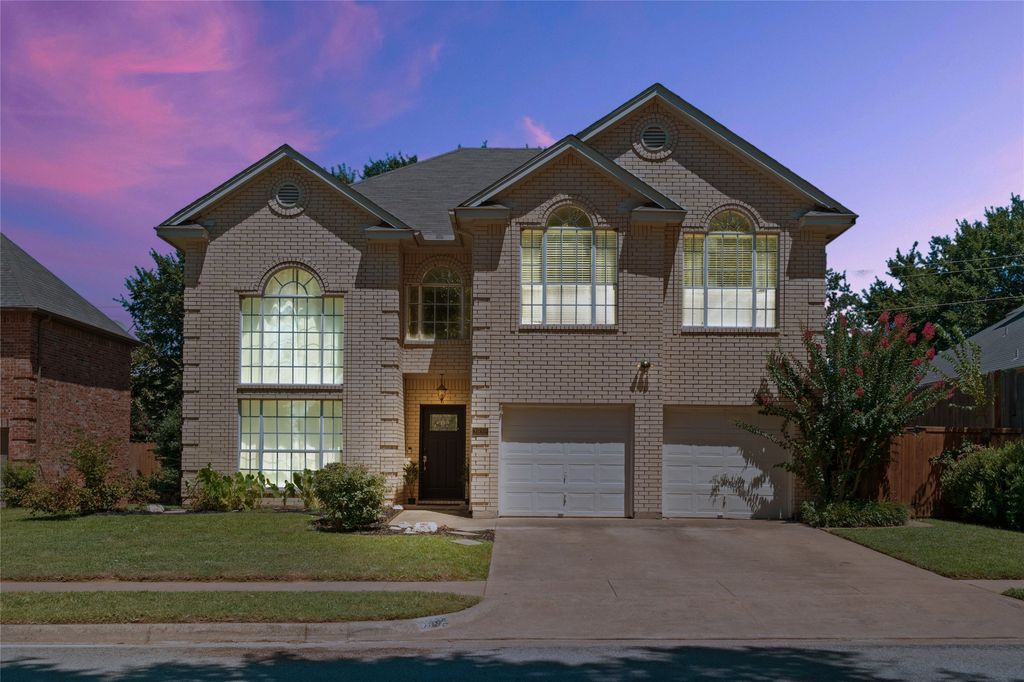 3932 Cedar Ridge Drive, Bedford, TX 76021