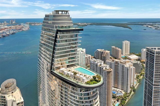 300 Biscayne Blvd Way 5105W, Miami, FL 33131