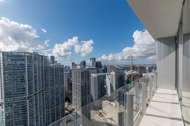300 Biscayne Blvd Way 5105W, Miami, FL 33131