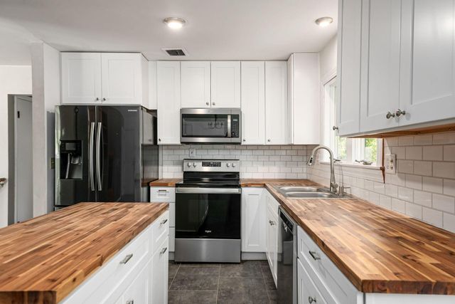 297 E Clearview Avenue, Worthington, OH 43085