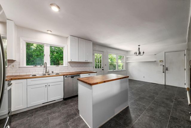297 E Clearview Avenue, Worthington, OH 43085