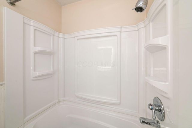 297 E Clearview Avenue, Worthington, OH 43085