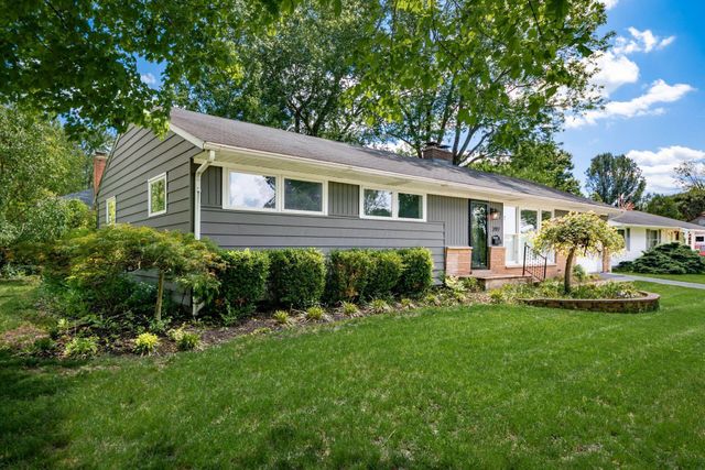 297 E Clearview Avenue, Worthington, OH 43085