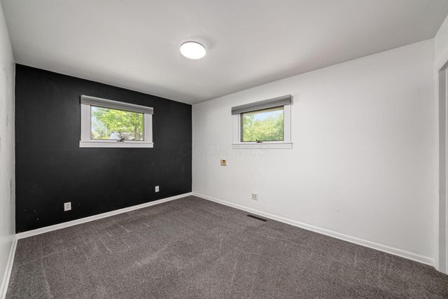 297 E Clearview Avenue, Worthington, OH 43085