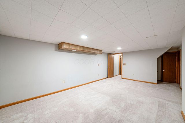 297 E Clearview Avenue, Worthington, OH 43085