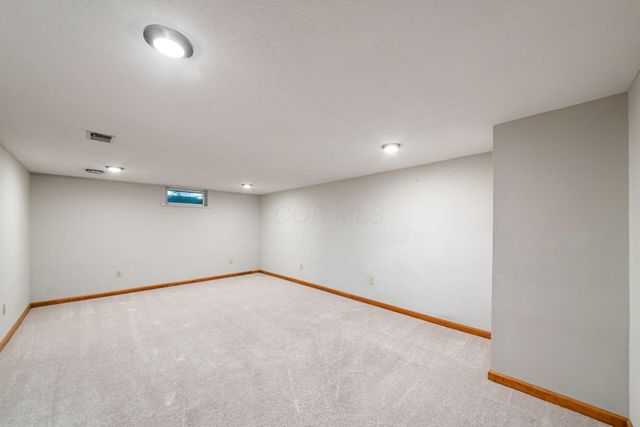 297 E Clearview Avenue, Worthington, OH 43085