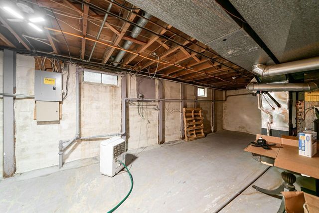 297 E Clearview Avenue, Worthington, OH 43085
