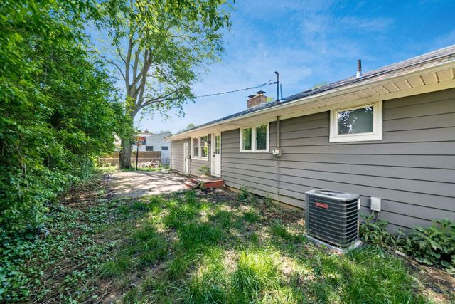 297 E Clearview Avenue, Worthington, OH 43085